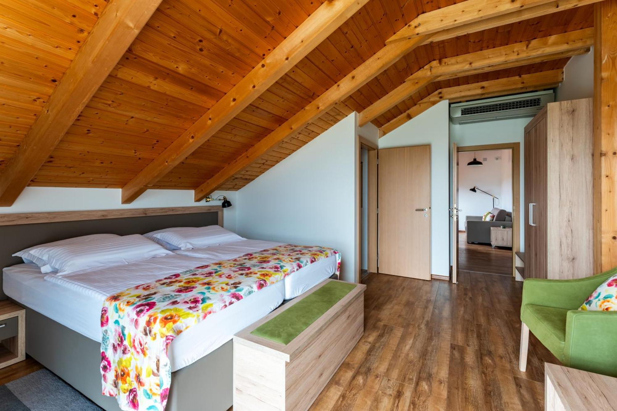 Bed&Breakfast Vinarija Coner Bjelovar Oda fotoğraf