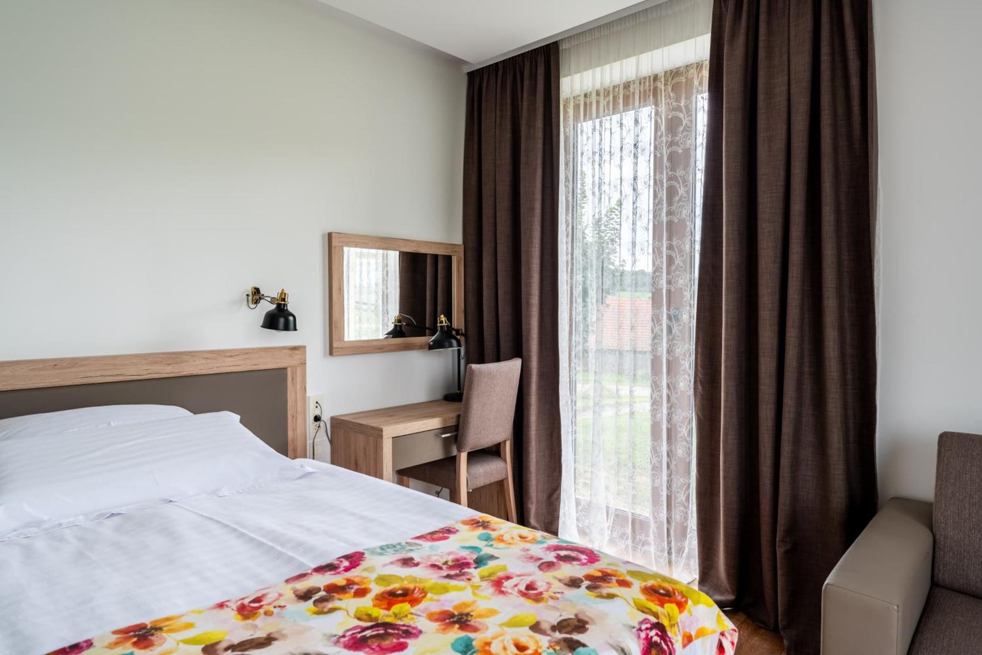 Bed&Breakfast Vinarija Coner Bjelovar Dış mekan fotoğraf